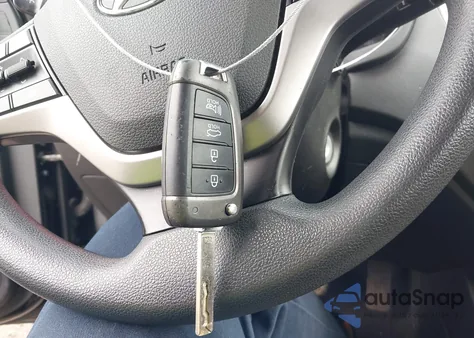 2020 Hyundai Accent Se from USA, damaged, VIN 3KPC24A69LE104371